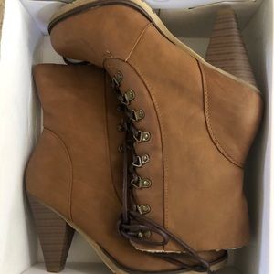Size 10 Shi By Journeys Booties — never been worn!
